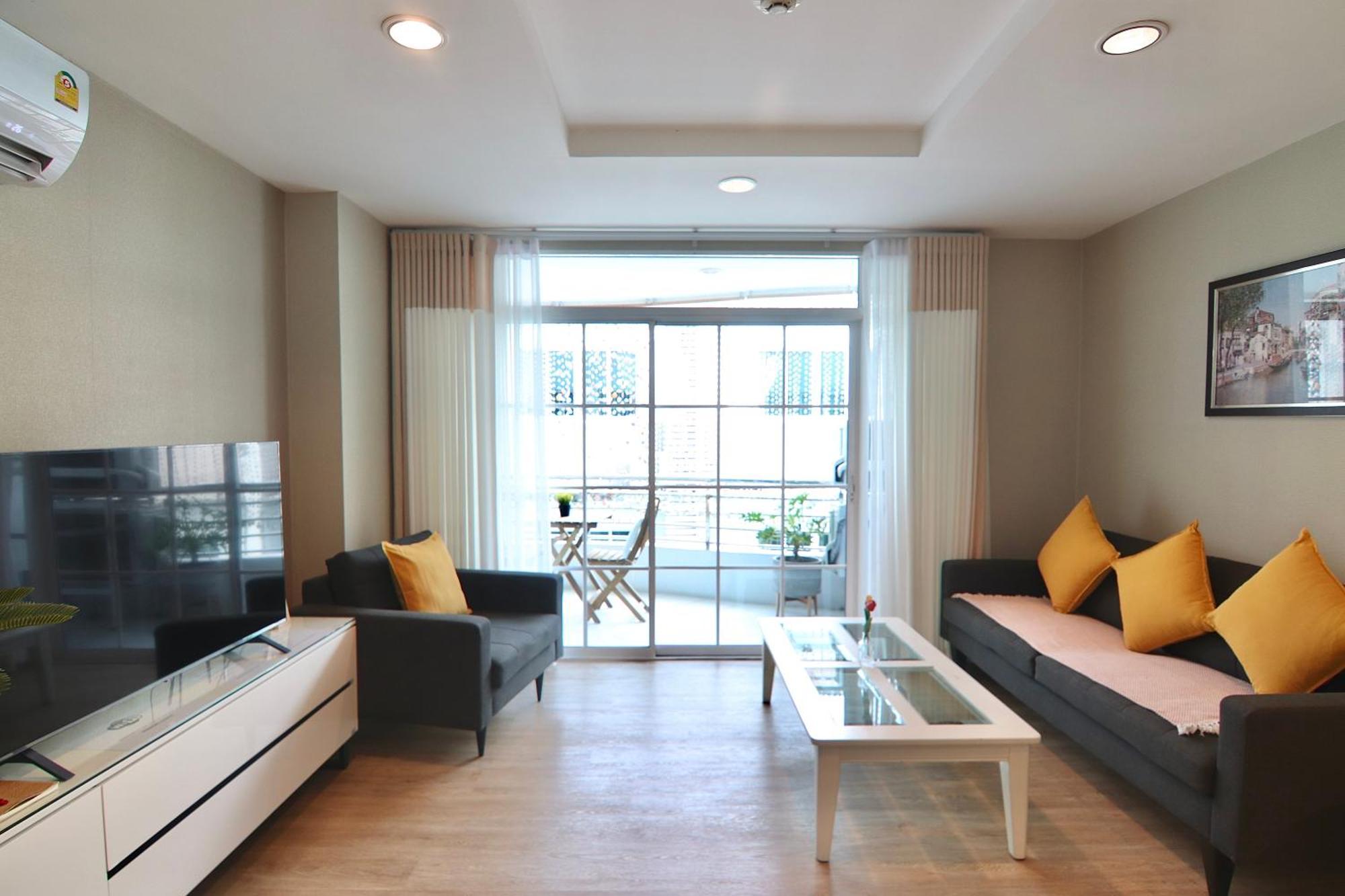 The Beach Bangsaen By Thanthita Next To Wonnapa Beach Free Disney Plus Exteriér fotografie