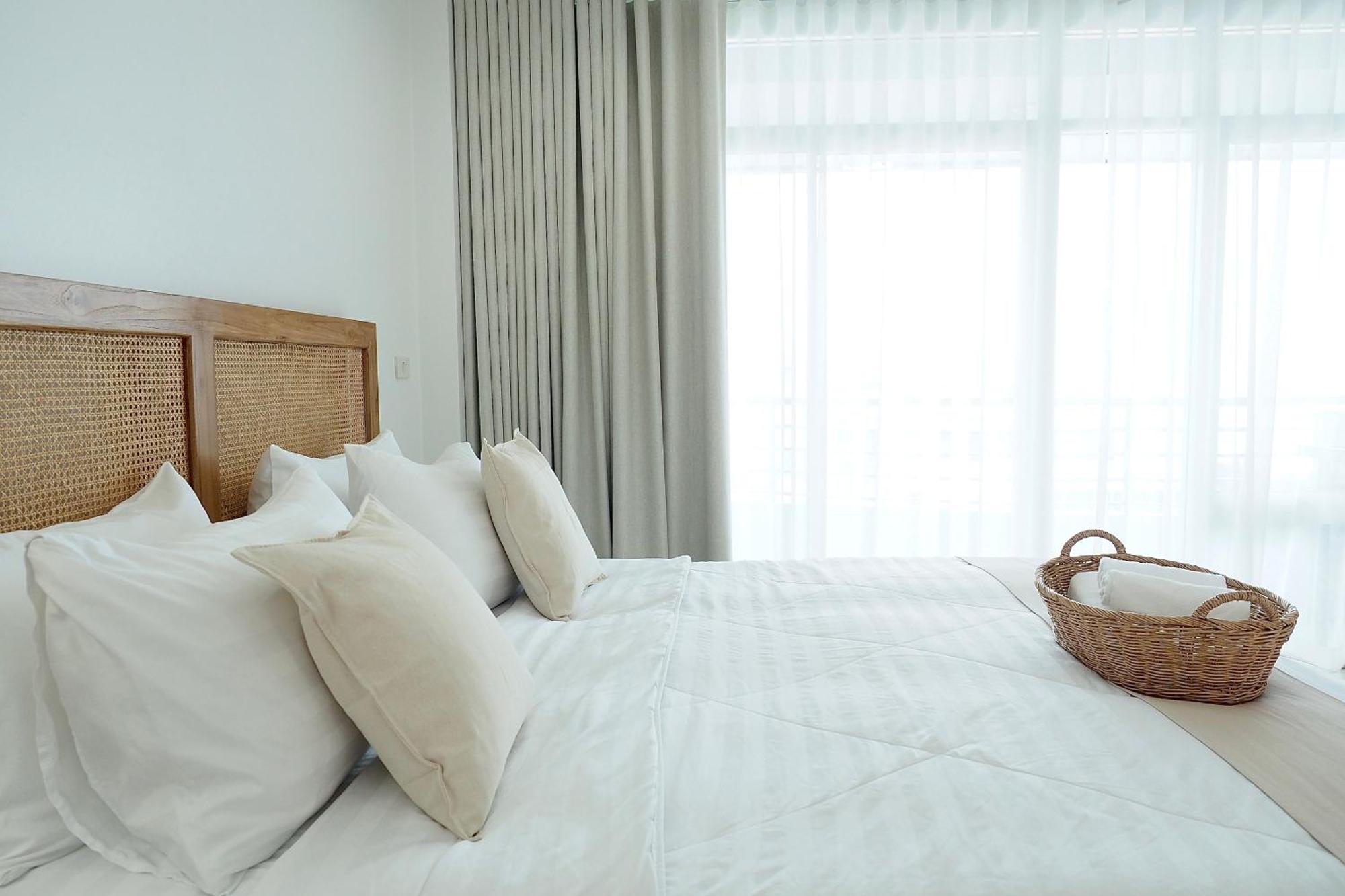 The Beach Bangsaen By Thanthita Next To Wonnapa Beach Free Disney Plus Exteriér fotografie