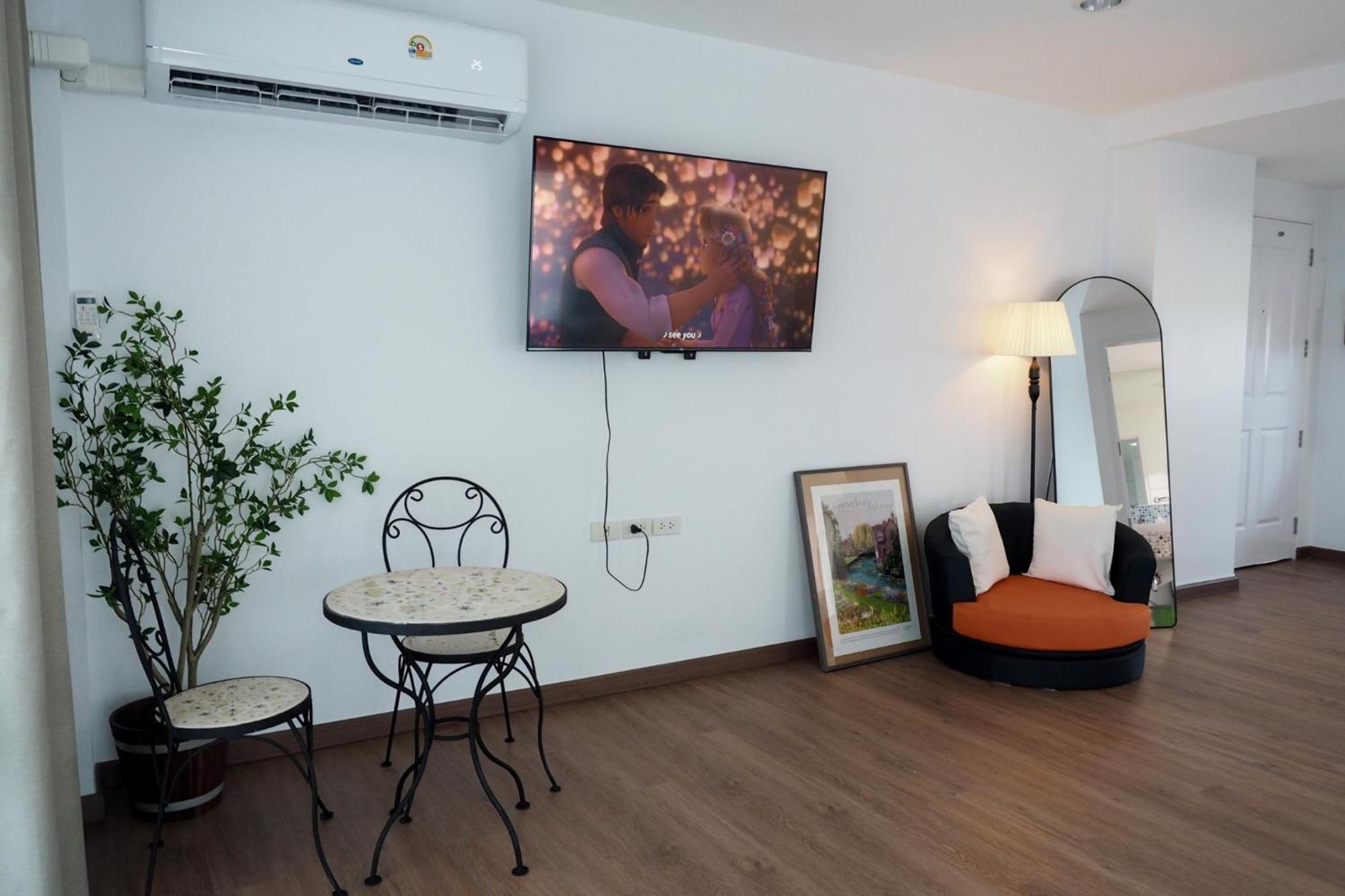 The Beach Bangsaen By Thanthita Next To Wonnapa Beach Free Disney Plus Exteriér fotografie